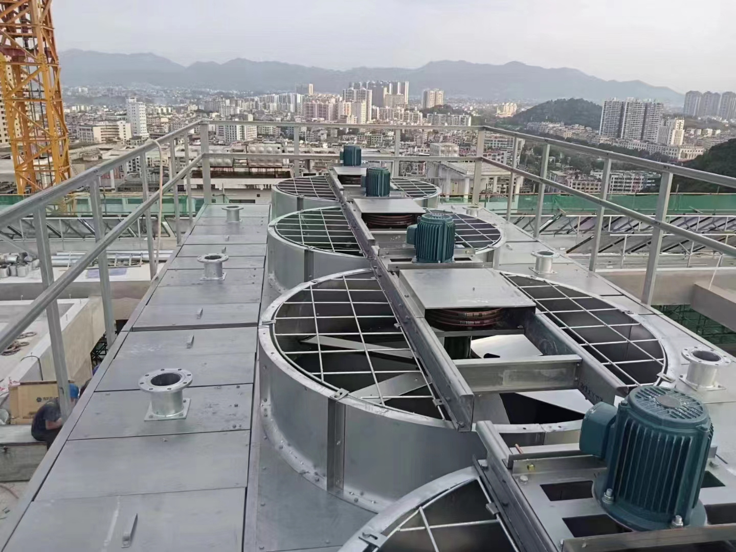 玻璃鋼涼水塔及涼水塔填料的改造,玻璃鋼涼水塔價(jià)格
